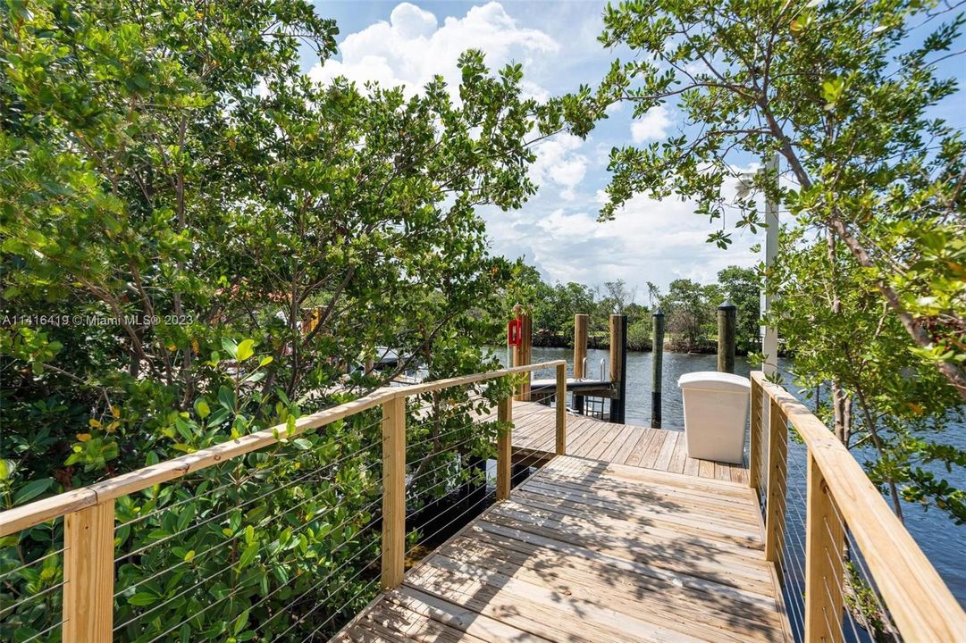 Recently Rented: $4,500 (2 beds, 2 baths, 1107 Square Feet)