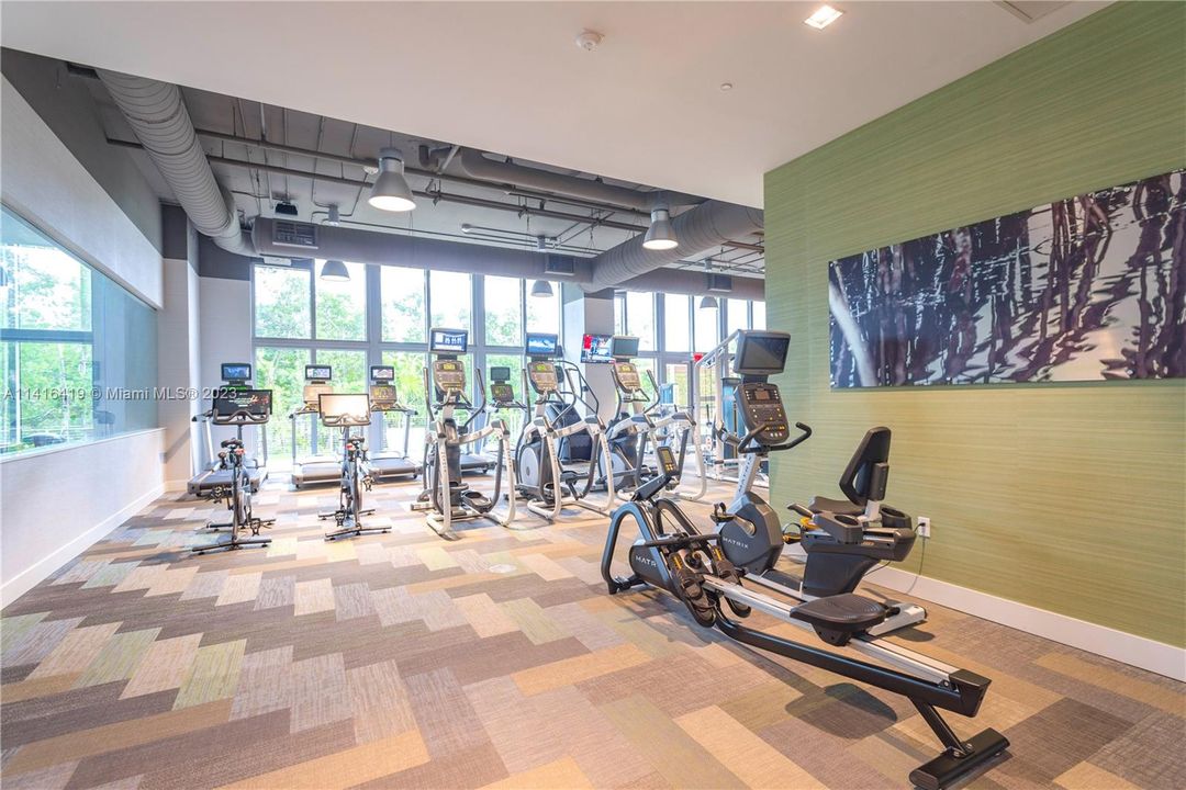 Recently Rented: $4,500 (2 beds, 2 baths, 1107 Square Feet)