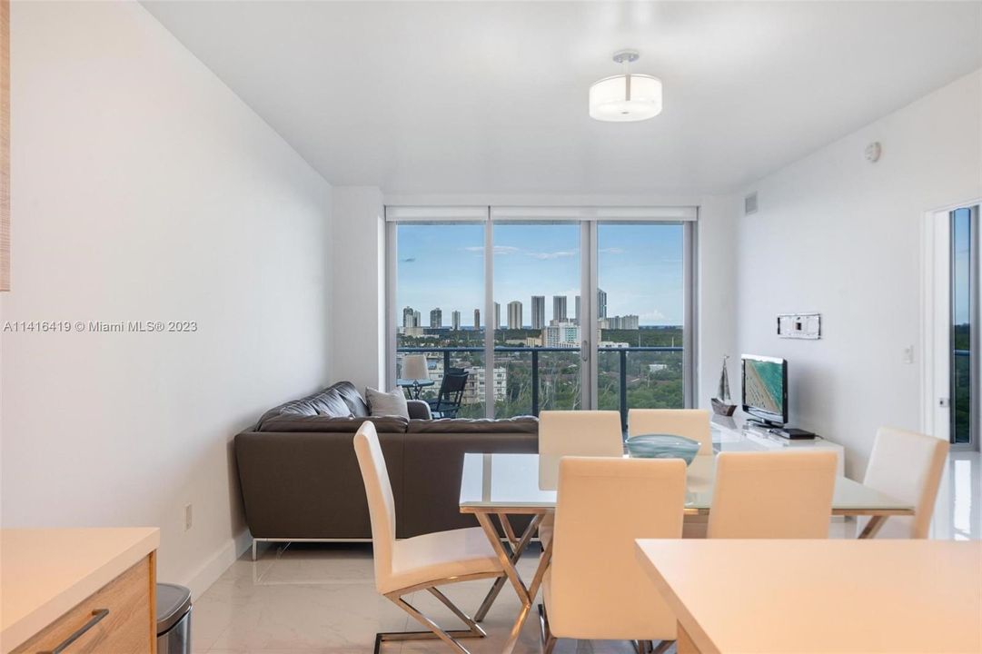 Recently Rented: $4,500 (2 beds, 2 baths, 1107 Square Feet)