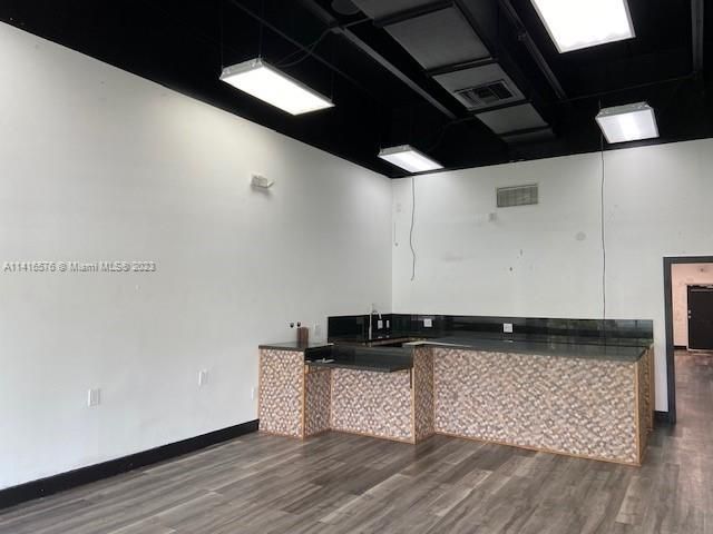 最近租的: $28 (0 贝兹, 0 浴室, 0 平方英尺)