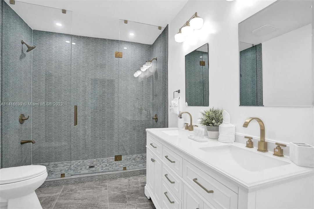 最近租的: $3,500 (3 贝兹, 1 浴室, 1210 平方英尺)