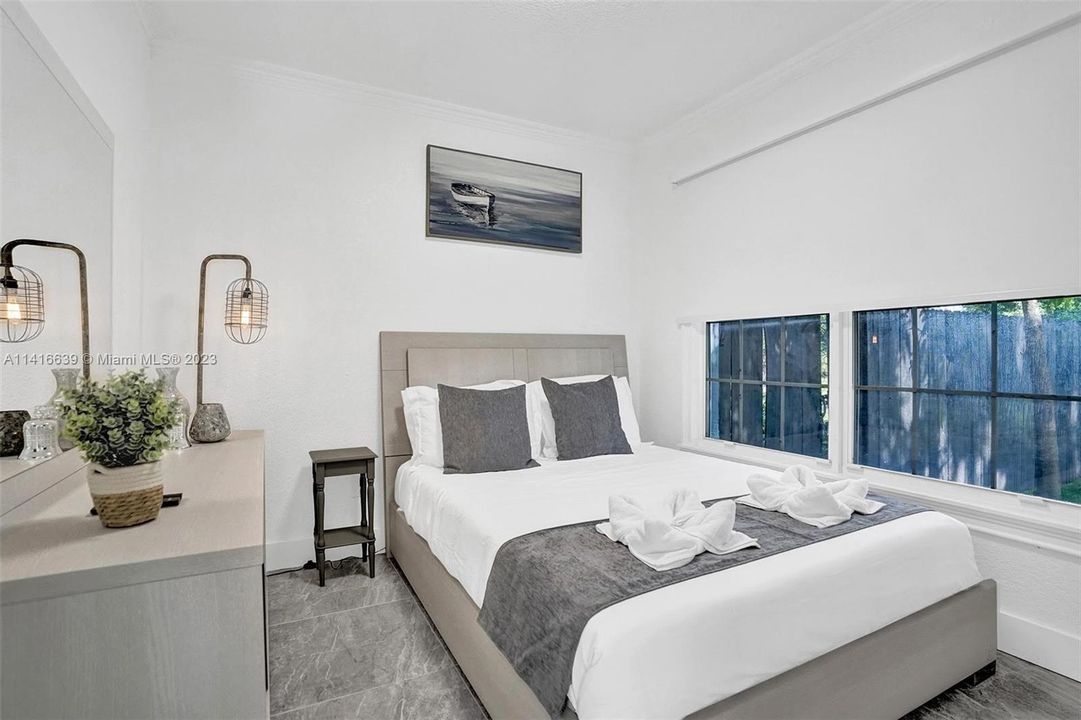 最近租的: $3,500 (3 贝兹, 1 浴室, 1210 平方英尺)