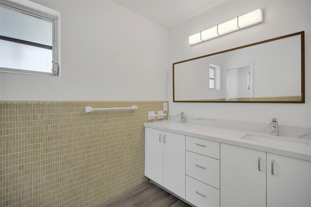 Recently Rented: $6,500 (3 beds, 2 baths, 1761 Square Feet)