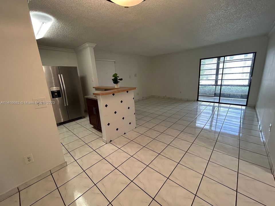 最近租的: $2,250 (2 贝兹, 1 浴室, 870 平方英尺)