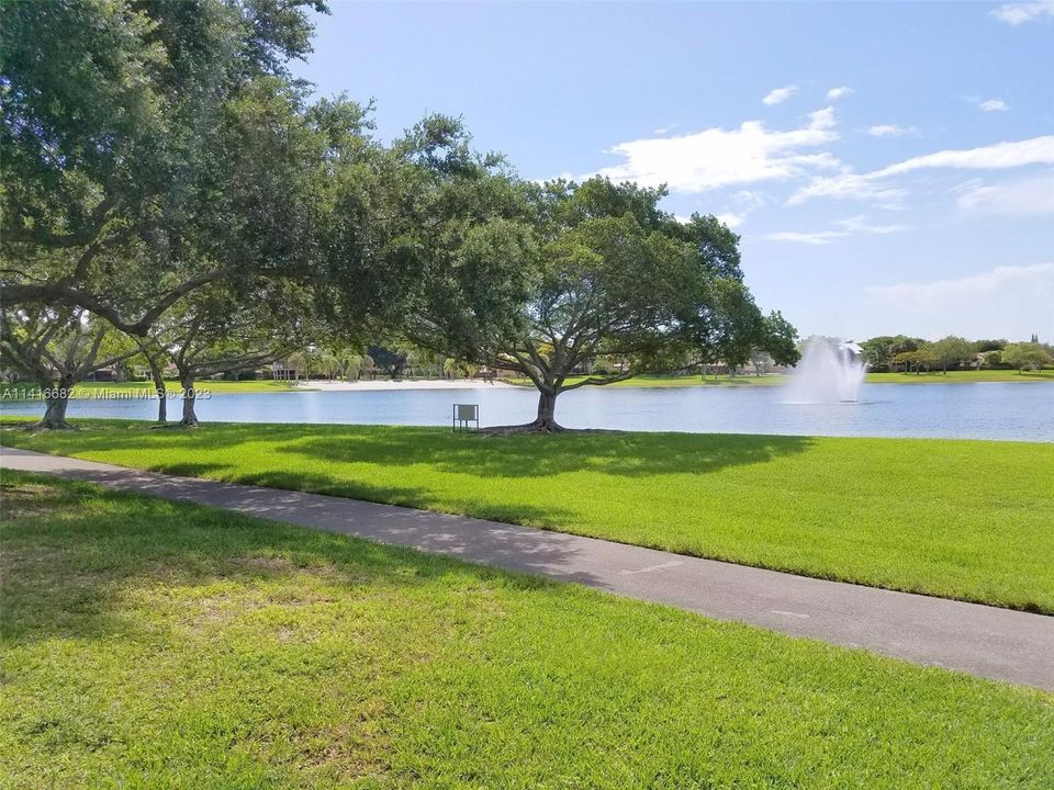 最近租的: $2,250 (2 贝兹, 1 浴室, 870 平方英尺)