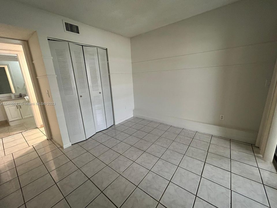 最近租的: $2,250 (2 贝兹, 1 浴室, 870 平方英尺)