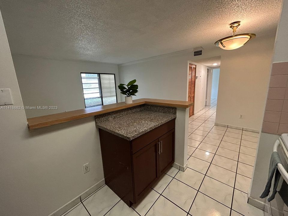 最近租的: $2,250 (2 贝兹, 1 浴室, 870 平方英尺)