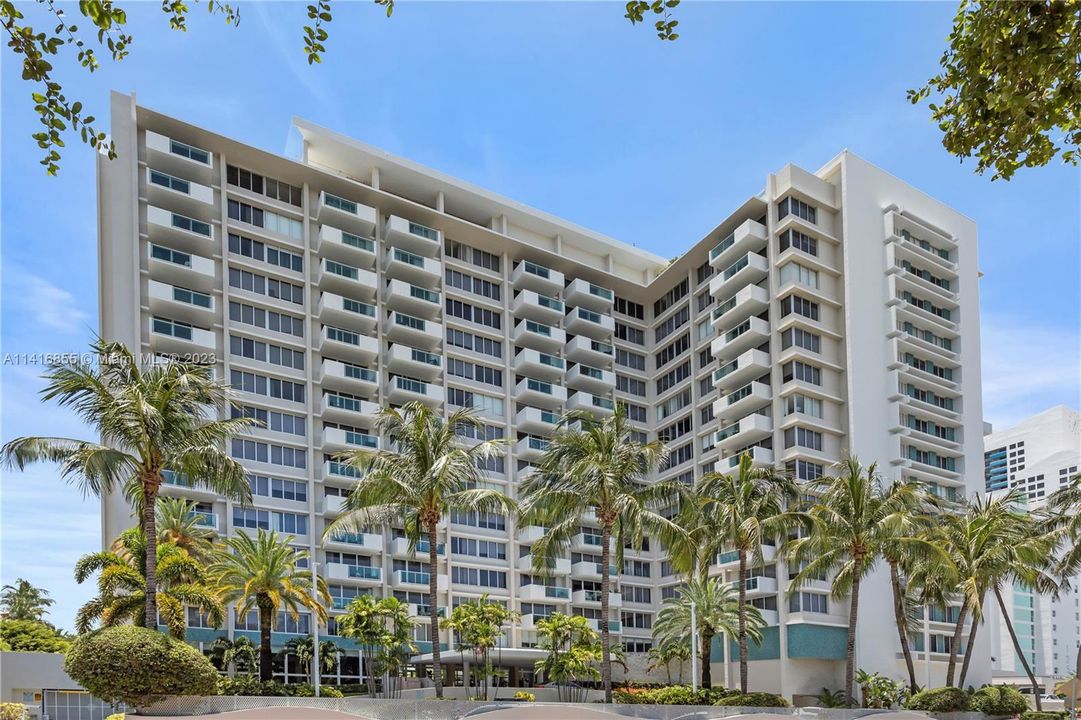 Recently Sold: $469,000 (1 beds, 1 baths, 990 Square Feet)