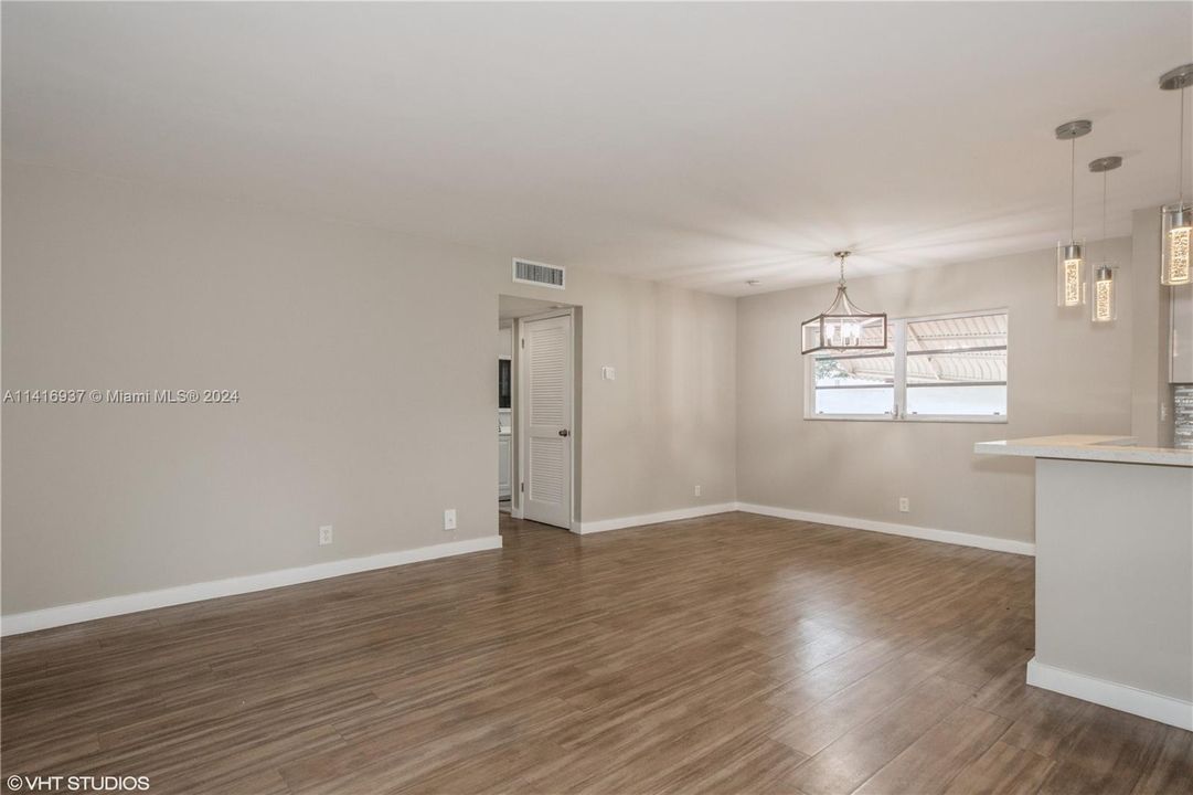 Recently Sold: $155,000 (2 beds, 2 baths, 968 Square Feet)