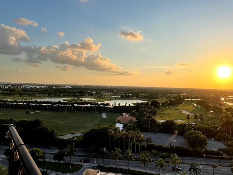 Recientemente alquilado: $3,000 (2 camas, 1 baños, 777 Pies cuadrados)