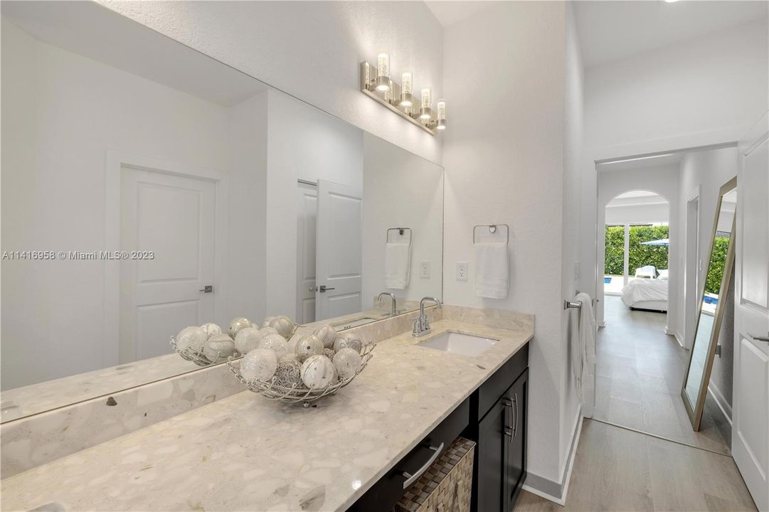 Recently Sold: $1,195,000 (4 beds, 3 baths, 2999 Square Feet)
