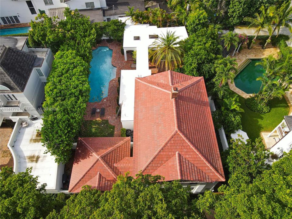 Recently Sold: $3,750,000 (5 beds, 4 baths, 4055 Square Feet)