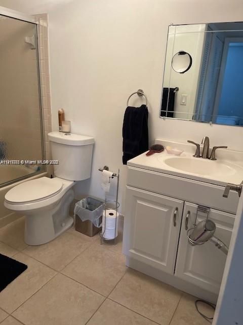 Recently Sold: $249,999 (2 beds, 2 baths, 800 Square Feet)