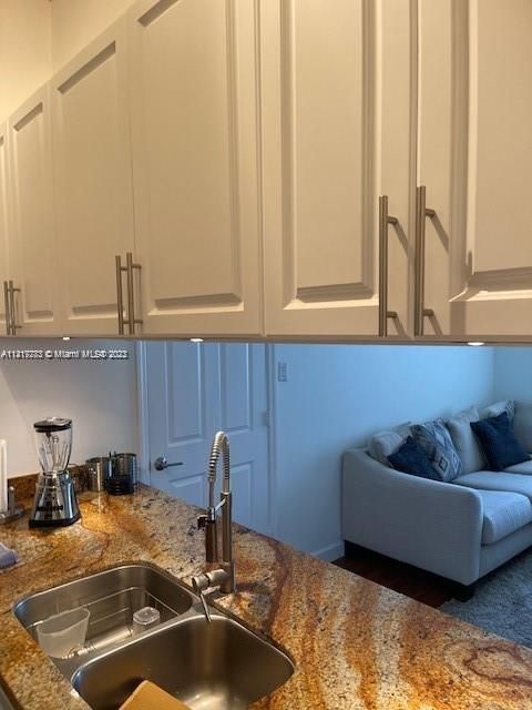 Recently Sold: $249,999 (2 beds, 2 baths, 800 Square Feet)