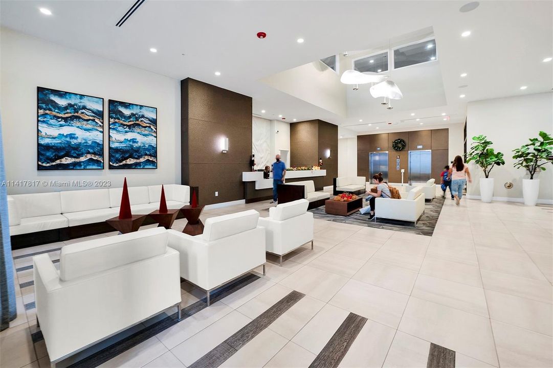 Recently Rented: $3,300 (2 beds, 2 baths, 1244 Square Feet)