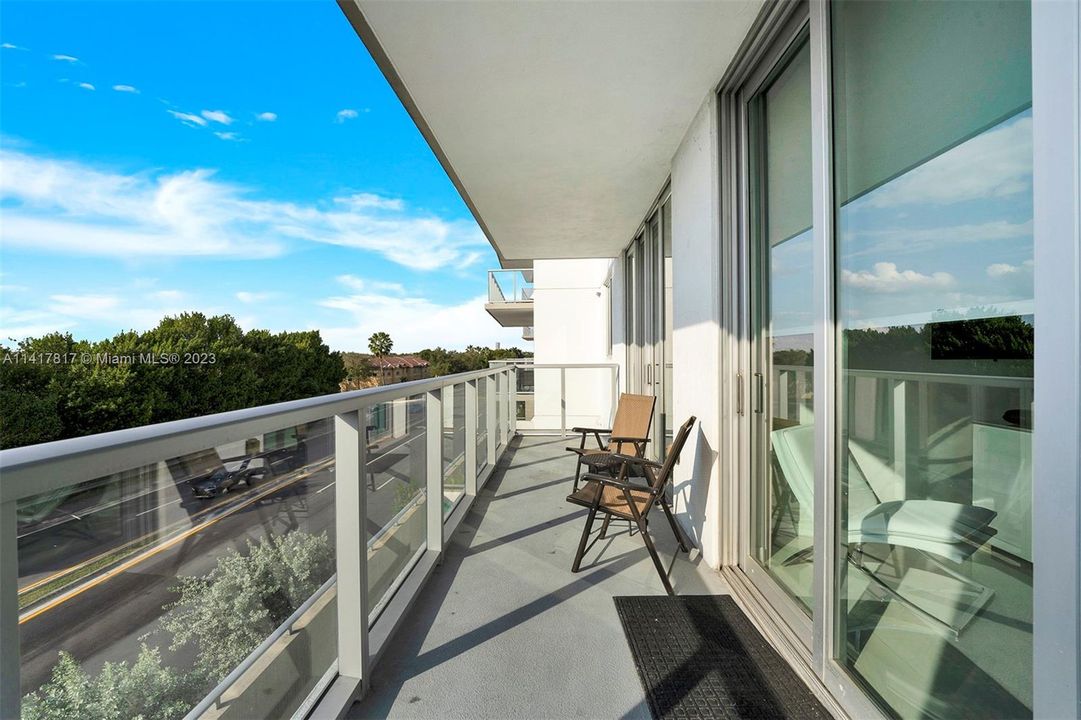 Recently Rented: $3,300 (2 beds, 2 baths, 1244 Square Feet)