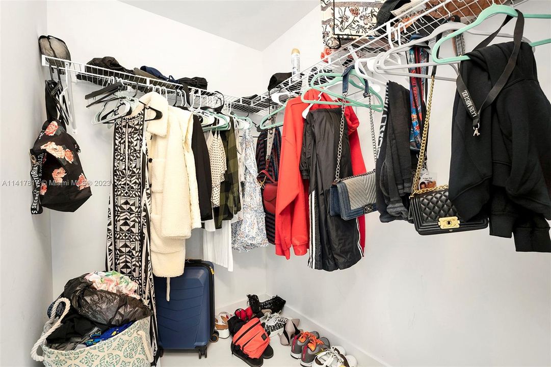 Recently Rented: $3,300 (2 beds, 2 baths, 1244 Square Feet)