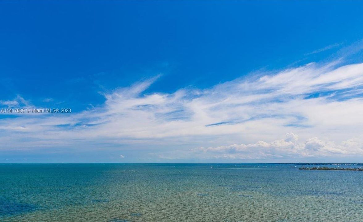 Recently Sold: $2,199,000 (3 beds, 2 baths, 2614 Square Feet)