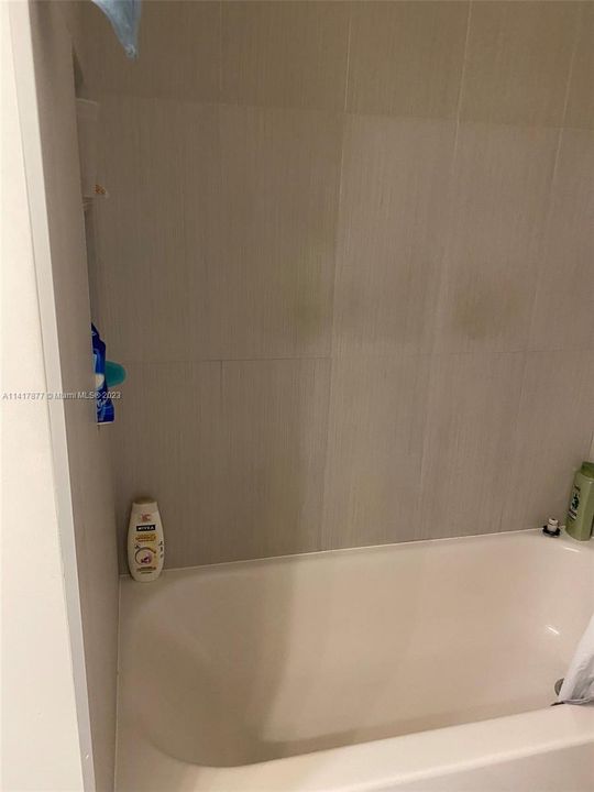 Recently Sold: $295,000 (3 beds, 2 baths, 1310 Square Feet)