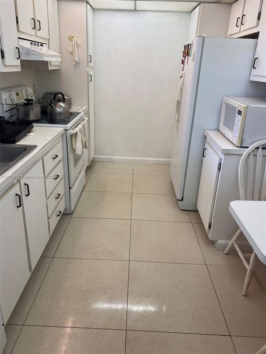 Recently Sold: $295,000 (3 beds, 2 baths, 1310 Square Feet)