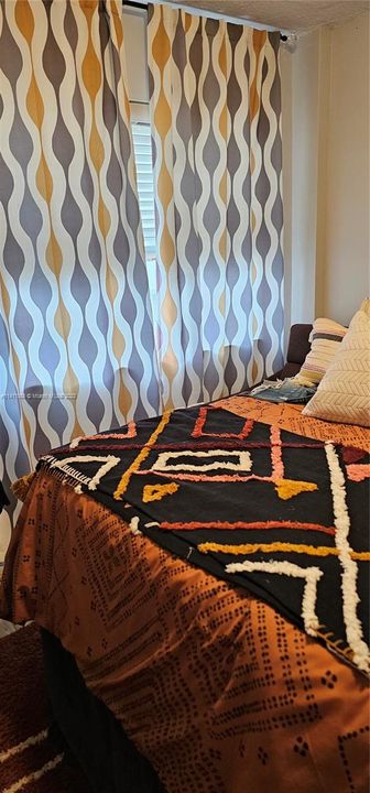 Recently Sold: $349,000 (2 beds, 2 baths, 792 Square Feet)