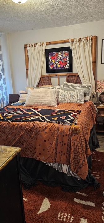 Recently Sold: $349,000 (2 beds, 2 baths, 792 Square Feet)