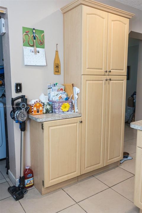 Recently Sold: $689,000 (4 beds, 4 baths, 2337 Square Feet)