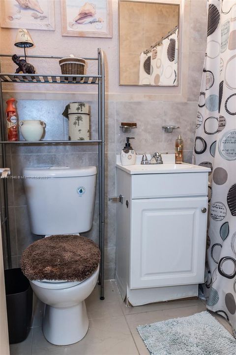 Recently Sold: $689,000 (4 beds, 4 baths, 2337 Square Feet)