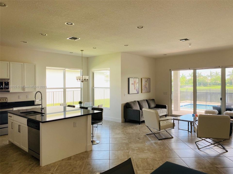 Recientemente alquilado: $6,950 (3 camas, 3 baños, 2157 Pies cuadrados)