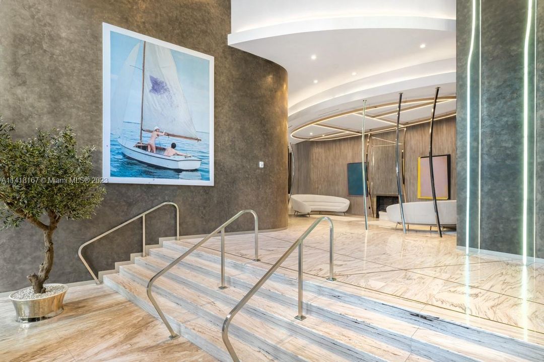 Recently Rented: $8,250 (2 beds, 2 baths, 1401 Square Feet)