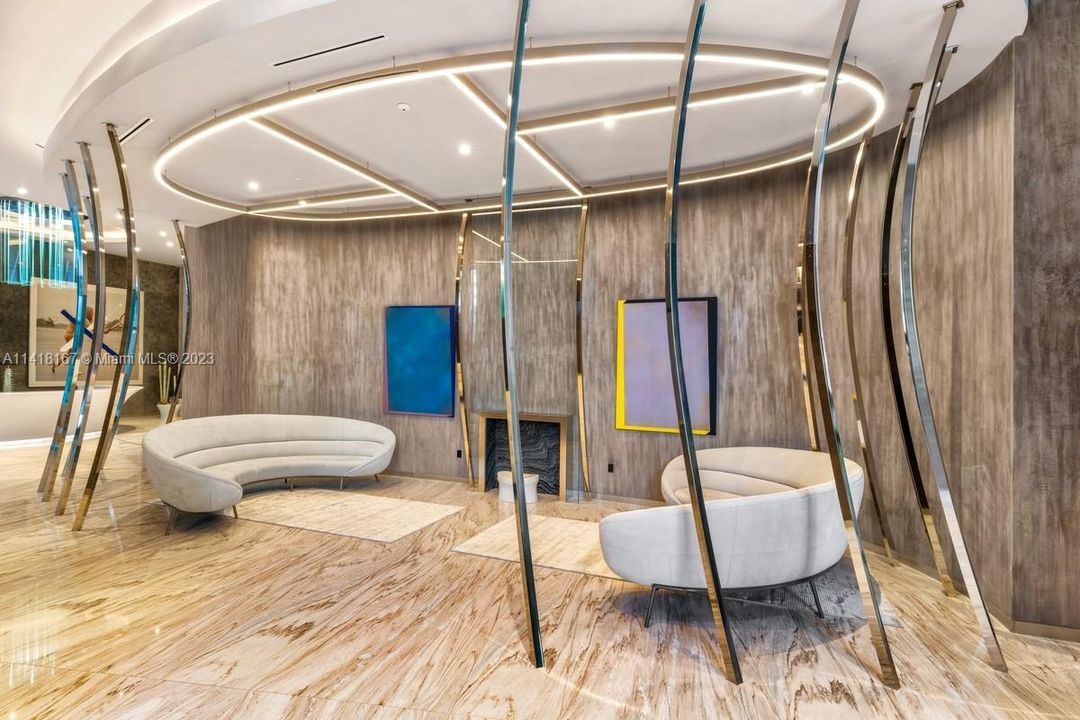 Recently Rented: $8,250 (2 beds, 2 baths, 1401 Square Feet)