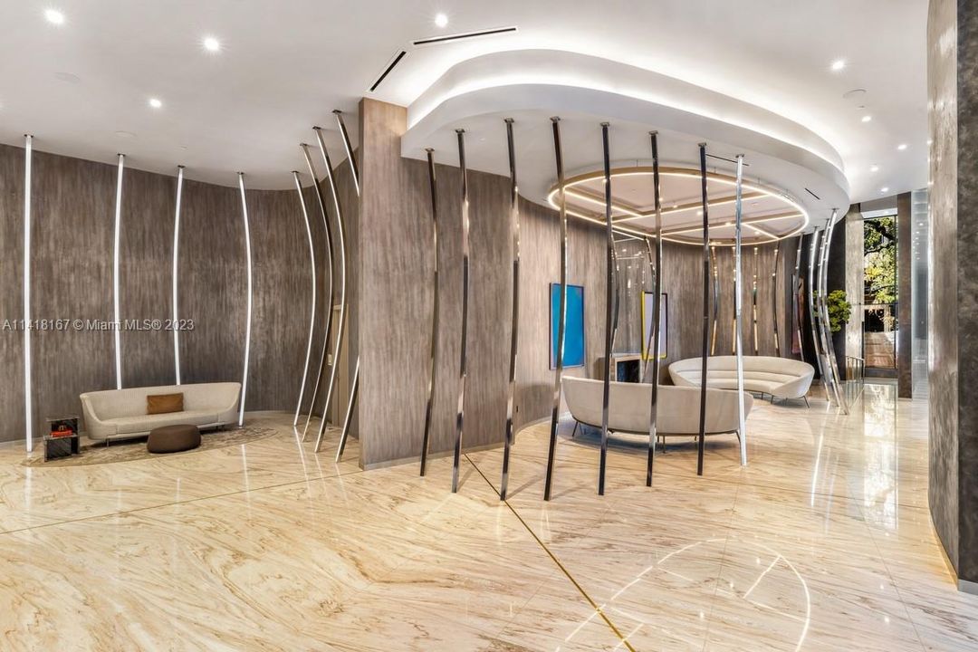 Recently Rented: $8,250 (2 beds, 2 baths, 1401 Square Feet)