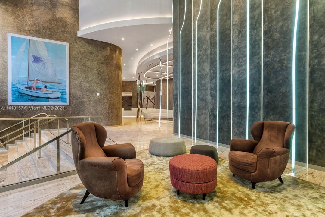 Recently Rented: $8,250 (2 beds, 2 baths, 1401 Square Feet)