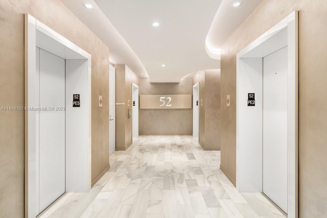 Recently Rented: $8,250 (2 beds, 2 baths, 1401 Square Feet)