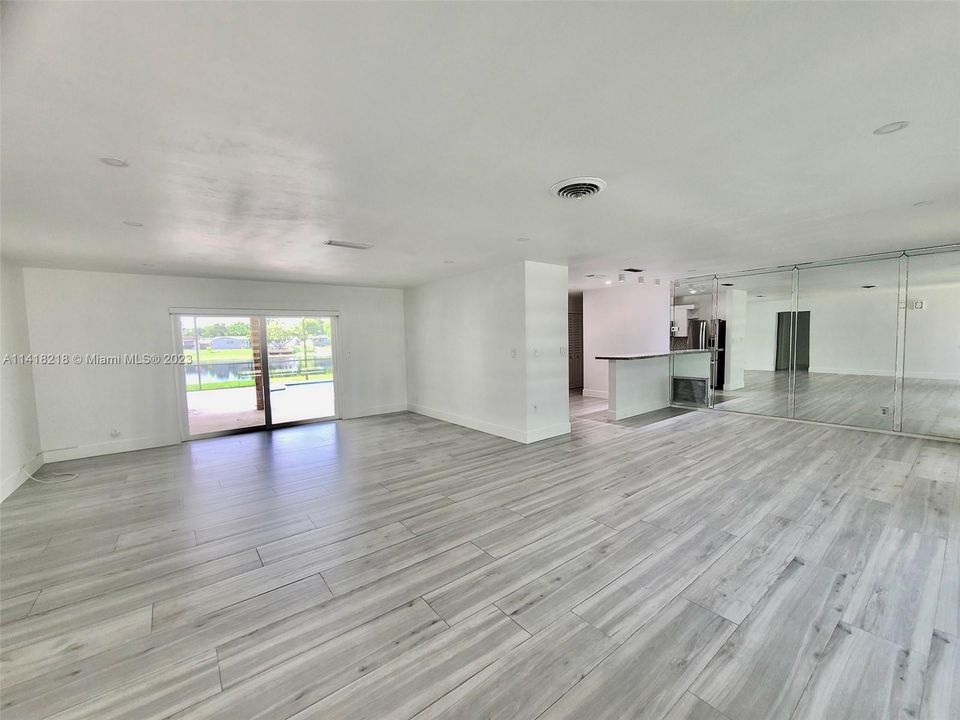 Recently Rented: $5,000 (4 beds, 2 baths, 1773 Square Feet)