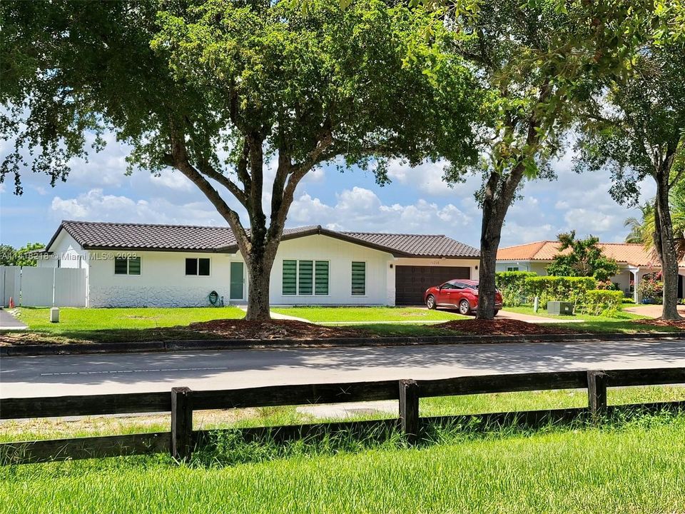 Recently Rented: $5,000 (4 beds, 2 baths, 1773 Square Feet)