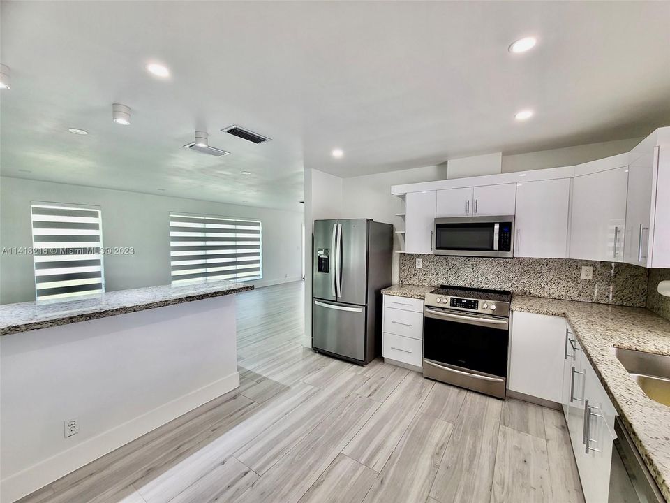 Recently Rented: $5,000 (4 beds, 2 baths, 1773 Square Feet)