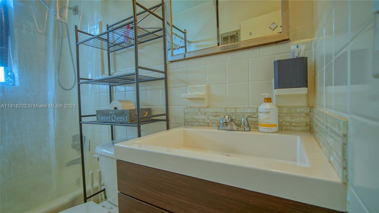 Vendido Recientemente: $599,000 (0 camas, 0 baños, 1790 Pies cuadrados)