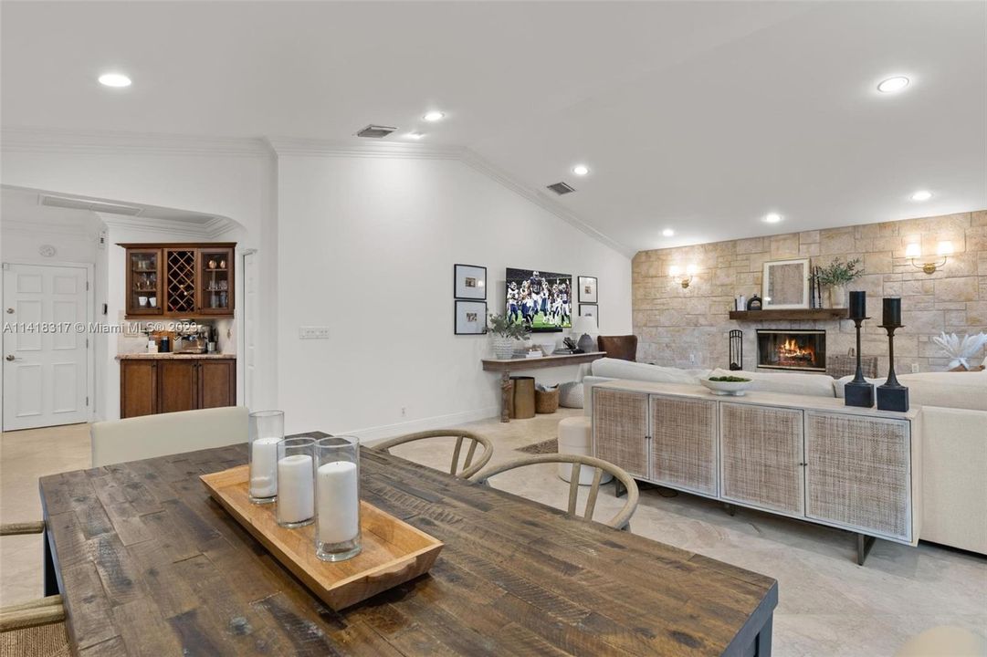 Recently Sold: $949,000 (3 beds, 2 baths, 2266 Square Feet)