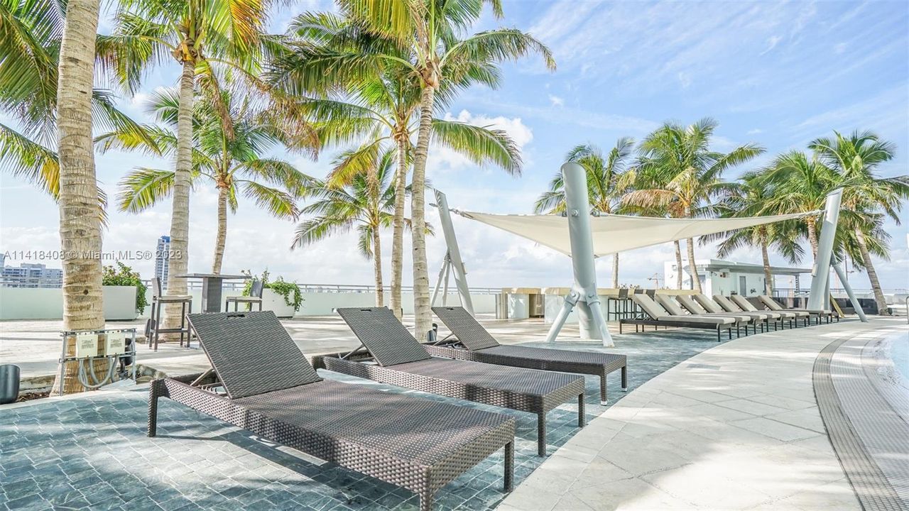 Recently Rented: $4,700 (2 beds, 2 baths, 1031 Square Feet)