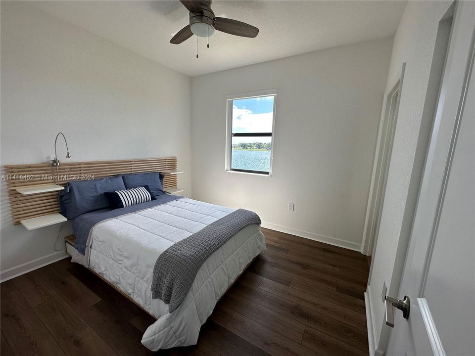 最近售出: $685,000 (4 贝兹, 3 浴室, 2086 平方英尺)