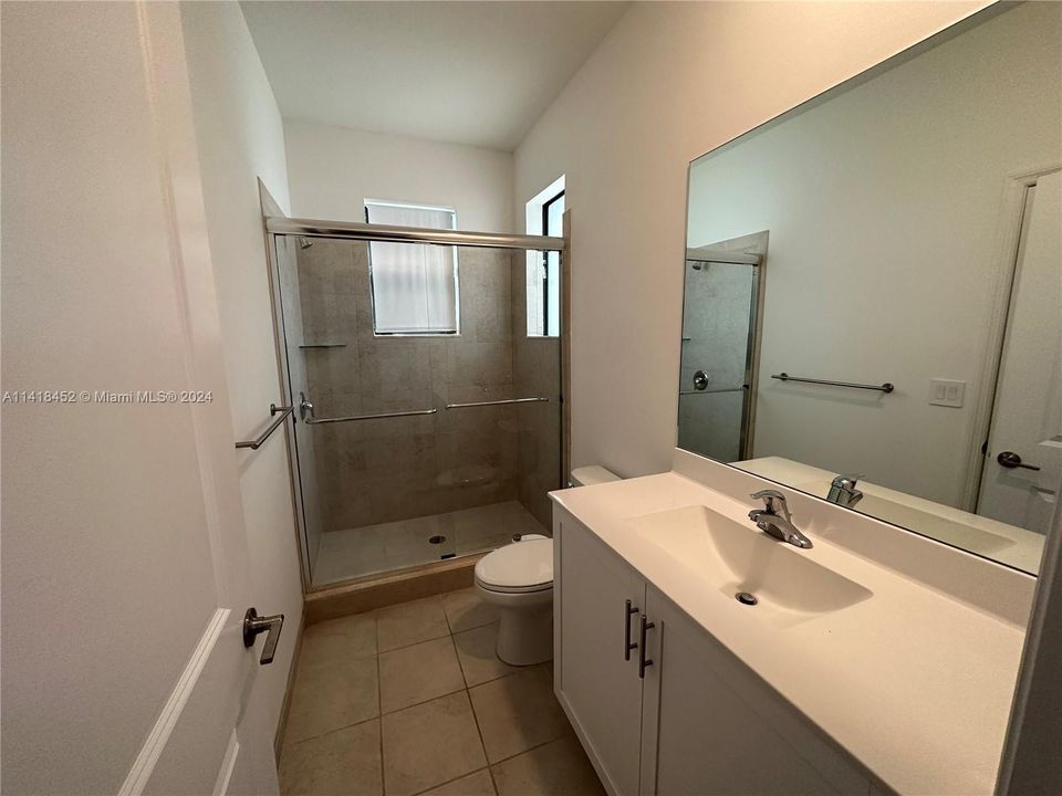 最近售出: $685,000 (4 贝兹, 3 浴室, 2086 平方英尺)