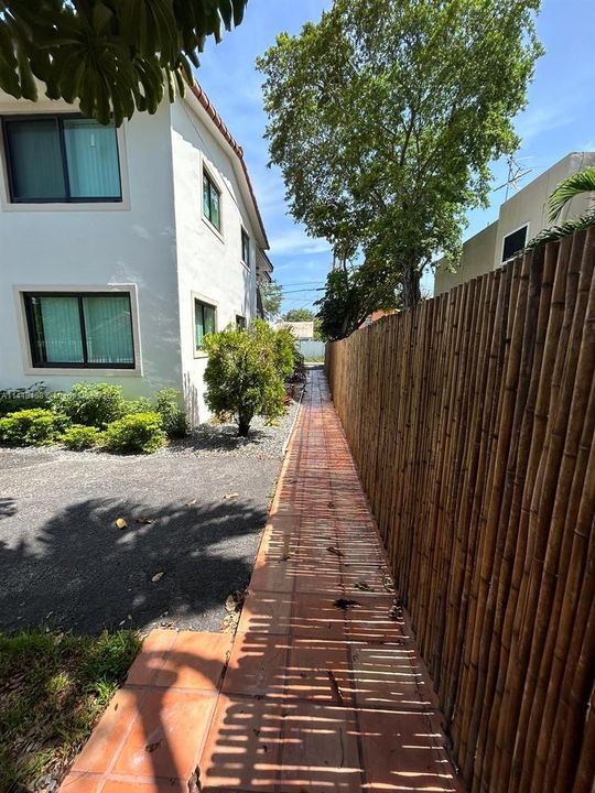 Recently Sold: $1,975,000 (0 beds, 0 baths, 3000 Square Feet)