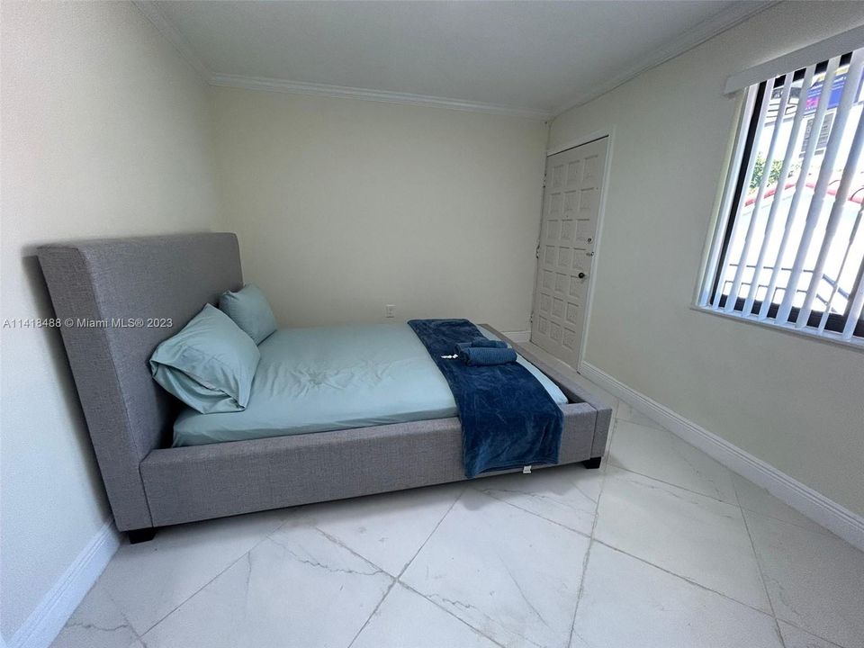 Recently Sold: $1,975,000 (0 beds, 0 baths, 3000 Square Feet)