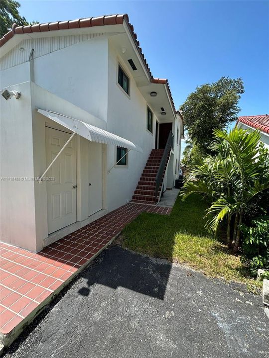 Recently Sold: $1,975,000 (0 beds, 0 baths, 3000 Square Feet)