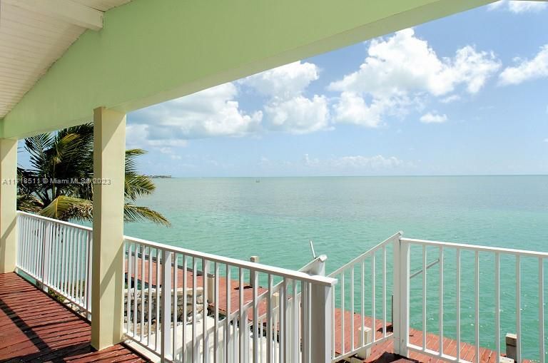 Recently Rented: $4,200 (2 beds, 2 baths, 950 Square Feet)