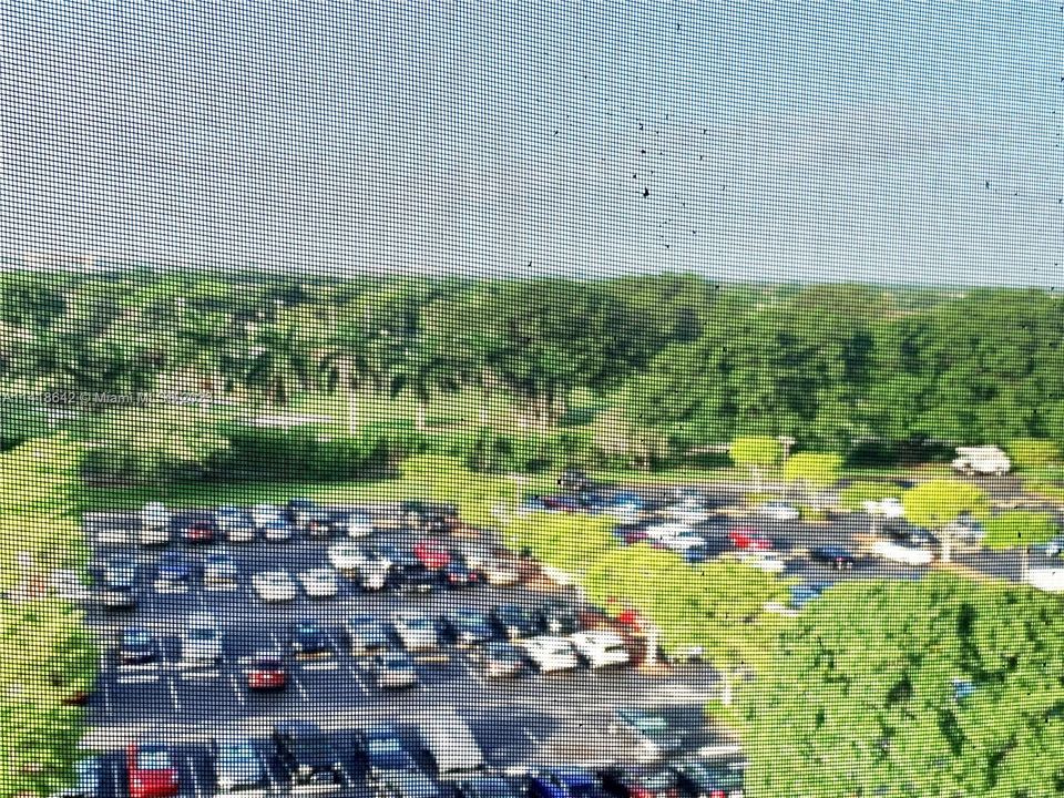 Vendido Recientemente: $176,000 (2 camas, 2 baños, 980 Pies cuadrados)