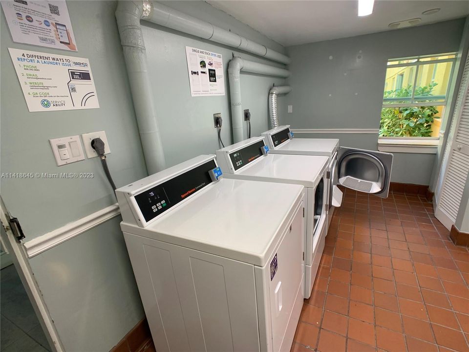 最近租的: $1,950 (1 贝兹, 1 浴室, 640 平方英尺)