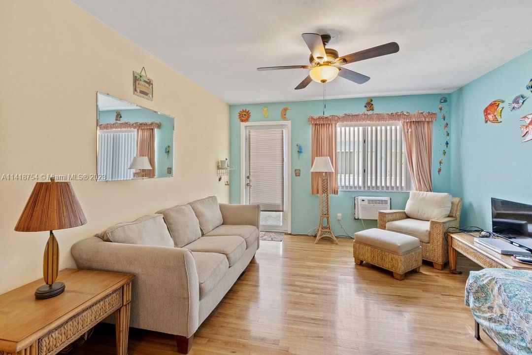 Recently Sold: $219,950 (0 beds, 1 baths, 440 Square Feet)