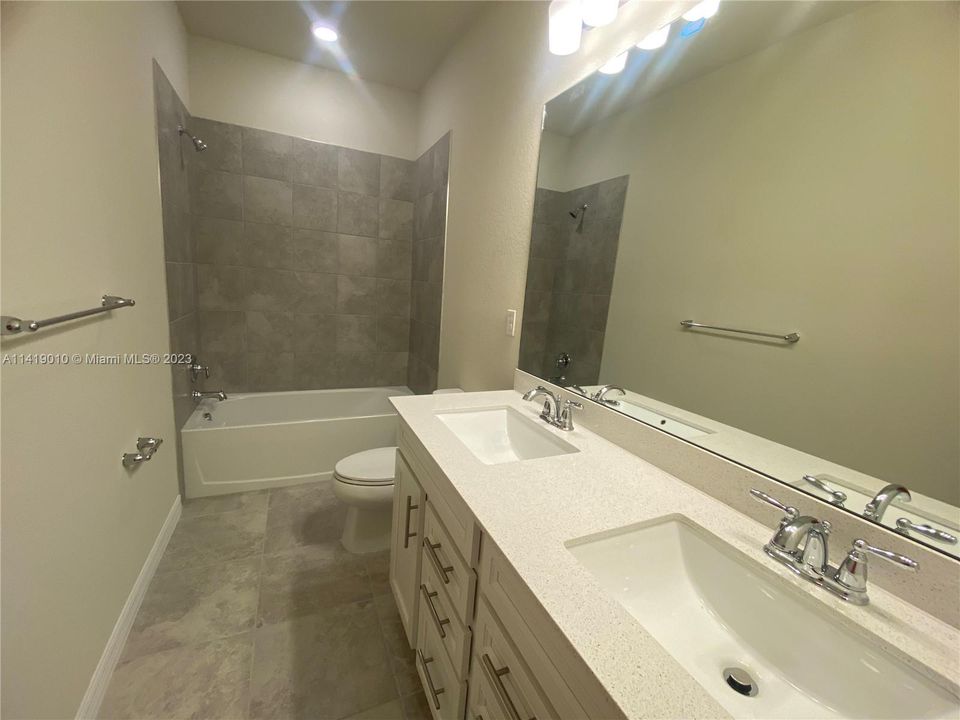 Недавно арендовано: $3,500 (3 спален, 2 ванн, 2122 Квадратных фут)